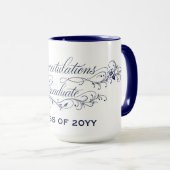 Mug Conception élégante de diplôme avec écriture et an (Devant droit)