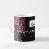 Mug Conception florale de rose noire romantique sombre (Devant gauche)
