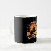 Mug Conception vectorielle de costume effrayant pour H (Devant gauche)