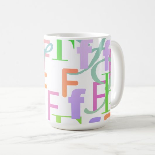 Mug Confettis en forme de lettre "F" (Devant droit)