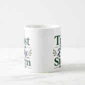 Mug Confiance à travers chaque tempête dévotion quotid (Centre)