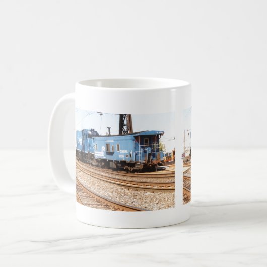 Mug Conrail Diesel #1633 GP-15-1 et caboose           (Devant gauche)