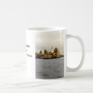 Mug Construction de Londres de barrière de la Tamise