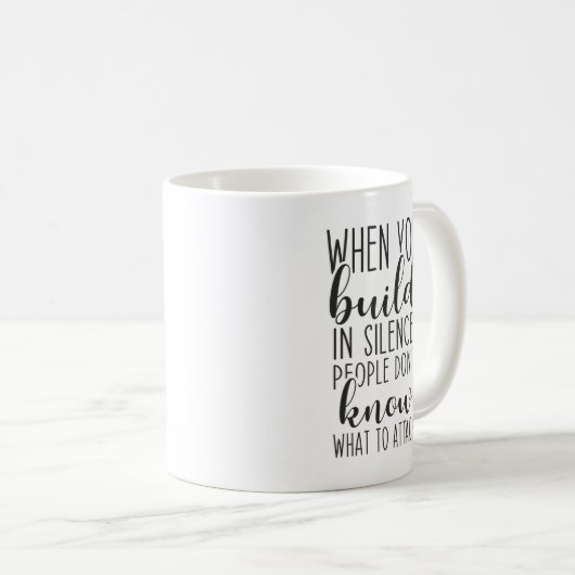 Mug Construire En Silence, Gymnase, Hustle, Succès, In (Devant droit)