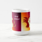 Mug Coq drôle assis en train de se détendre (Centre)