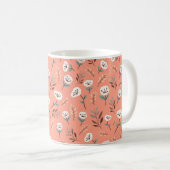 Mug Coquelicots blancs sur fond rouge vif (Devant droit)