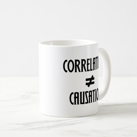 Mug Corrélation n'est pas égal Causation Geek (Devant droit)