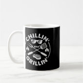 Mug Costume Chillin Et Grillin Drôle de BBQ Papa Grill (Gauche)