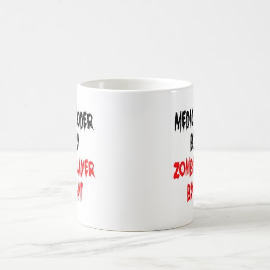 Mug Couche Zombie Coder Médicale (Centre)