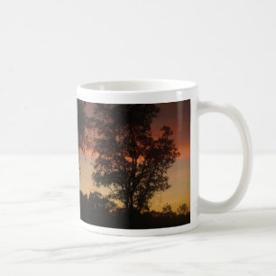 Mug Coucher de soleil à travers les arbres