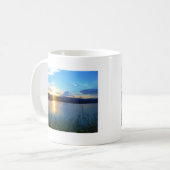 Mug Coucher de soleil bleu sur le lac (Devant gauche)