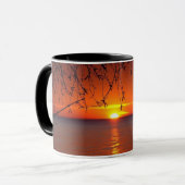 Mug Coucher de soleil des Grands Lacs par Bobby Mikul (Devant gauche)