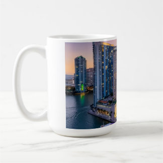Mug Coucher de soleil sur la ligne d'horizon de Miami