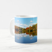 Mug Couleurs d'automne de paysage de chute (Devant gauche)