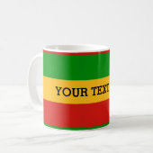 Mug COULEURS DE DRAPEAU DE RASTAFARI + votre texte (Devant gauche)
