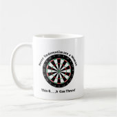 Mug Coupe de café : Ce B_ _ _h peut lancer des fléchet (Gauche)