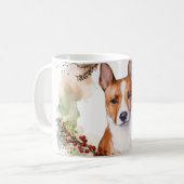 Mug Coupe de fête de la couronne de Noël Basenji (Devant gauche)