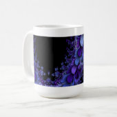 Mug Coupe de pétales violets fractales (Devant gauche)