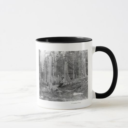 Mug Coupe des arbres par Donner Party (Droite)