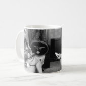 Mug Couple assis ensemble dans un compartiment d'un tr (Devant gauche)