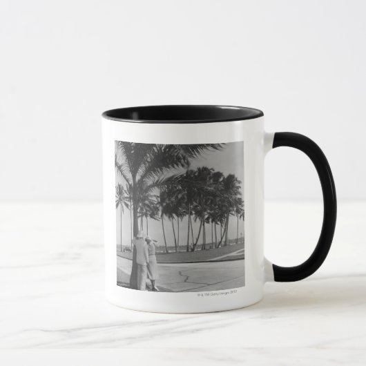 Mug Couples se tenant sous l'arbre (Droite)