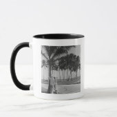 Mug Couples se tenant sous l'arbre (Gauche)