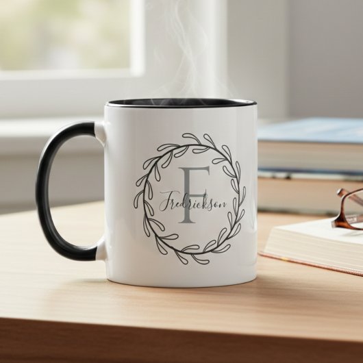 Mug Couronne de feuilles botaniques à monogramme pour