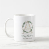 Mug Couronne de monogramme vert forêt Noël initiale (Gauche)