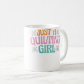 Mug Couture de patchwork féminine - Une simple quilteu (Devant droit)