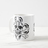 Mug Crâne de tatouage tribal (Devant gauche)