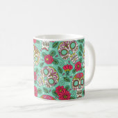 Mug Crâne et fleurs. Arrière - plan sans couture. da m (Devant droit)
