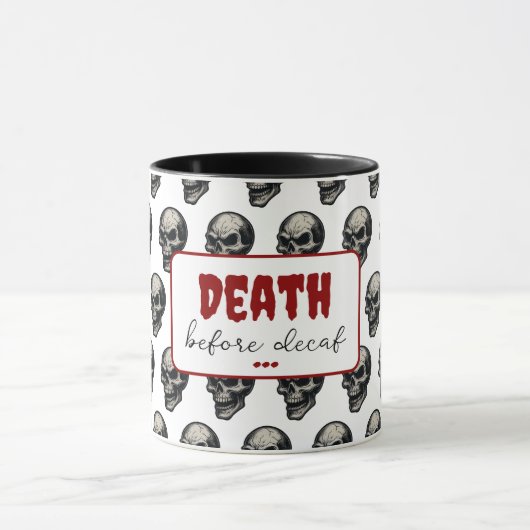 Mug Crâne gothique "Mort avant décaf" | Éffrayant Funn (Centre)
