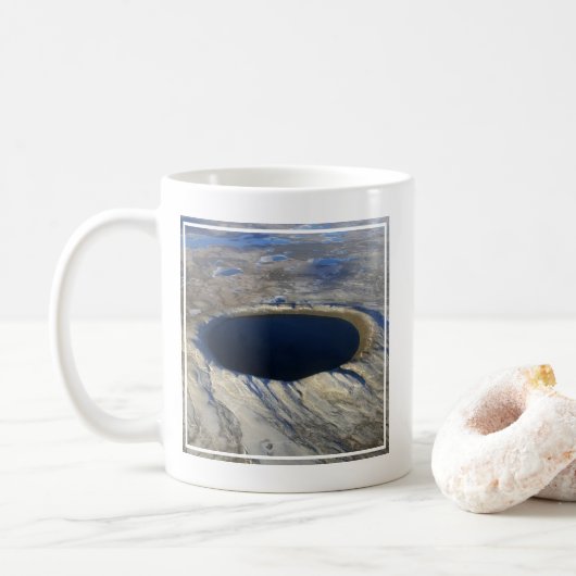 Mug Cratère aérienne Pingualuit, Québec, Canada. (Avec donut)