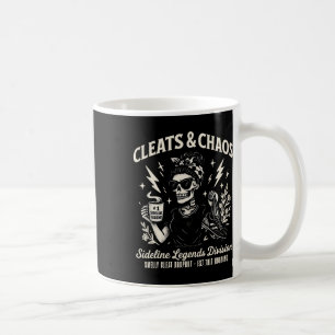 Mug Crémaillères et chaos Maman de football squelette 