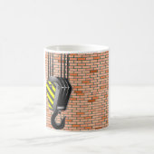 Mug Crochet de grue industrielle avec mur de briques (Centre)