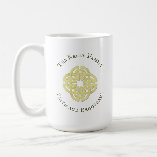 Mug Croix celtique d'or classique foi et Begorrah (Gauche)