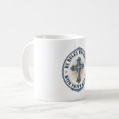 Mug Croix Chrétienne Il Règne sur le Monde (Devant gauche)