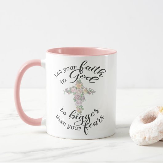 Mug Croix florale avec citation chrétienne (Avec donut)