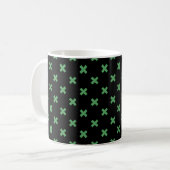 Mug Croix verte coutures sur noir (Devant gauche)