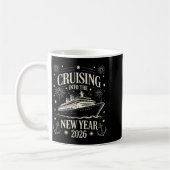 Mug Cruising Into The 2026 New Year Matching Family Cr (Gauche)