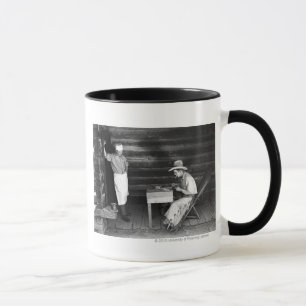 Mug Cuisinier observant un cowboy jouer aux cartes