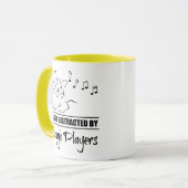 Mug Curious Cat facilement distrait par les joueurs de (Devant gauche)