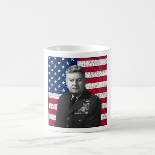 Mug Curtis Lemay et le drapeau américain (Centre)