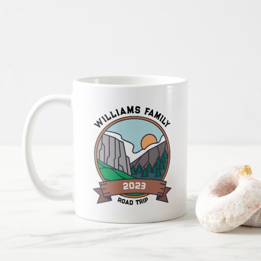 Mug Custom Family Reunion Road Trier Mountain (Avec donut)