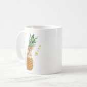 Mug Cute Cat dans un monde d'ananas Explorer Meow (Devant gauche)