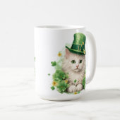 MUG CUTE CHAT FLUFFY HABILLÉ POUR JOUR DE LA SAINT PAT (Devant droit)