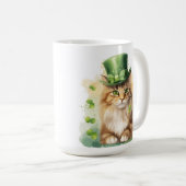 MUG CUTE CHAT FLUFFY HABILLÉ POUR JOUR DE LA SAINT PAT (Devant droit)