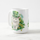 MUG CUTE CHAT FLUFFY HABILLÉ POUR JOUR DE LA SAINT PAT (Devant gauche)