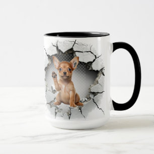 Mug Cute Chihuahua dans un mur fissuré