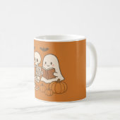 Mug Cute Ghost et Skeleton Lecture avec Citrouille (Devant droit)